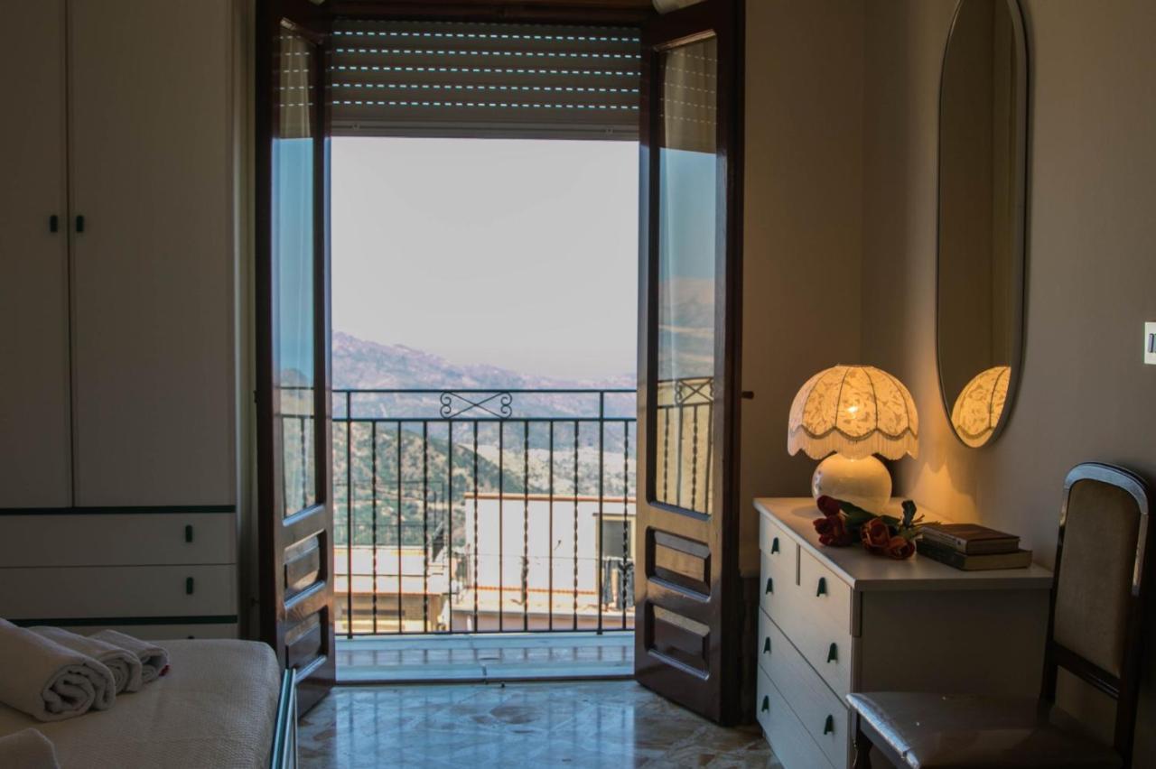 La Casa Della Nonna Βίλα San Mauro Castelverde Εξωτερικό φωτογραφία